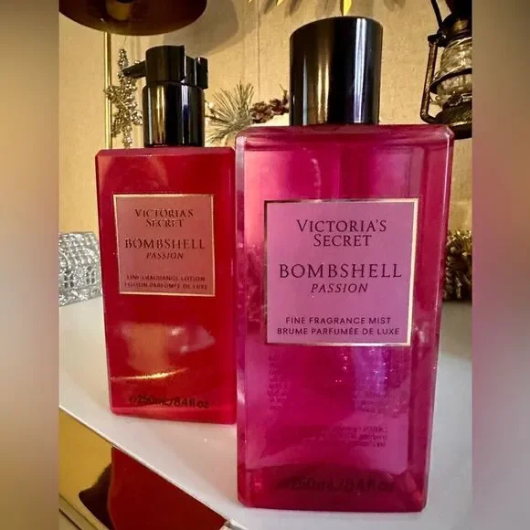Victoria's Secret Bombshell
Passion Fragrance Lotion & Mist
Set 8.4 Fl. … - Picture 17 of 17